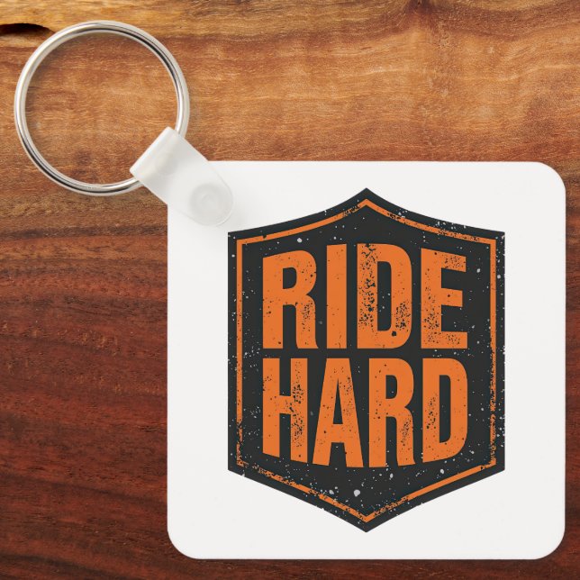 Chaveiro "Ride Hard" Rustic Biker Emblem (Frente)
