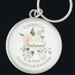 Chaveiro Rosa de Ivory Peach Bridesmaid Wedding Keych<br><div class="desc">Estas chaveiros são desenhadas para oferecer como favores às damas de honra na sua festa de casamento. Eles apresentam um belo design de aquarela pintado manualmente com um buquê de rosas coloridos de pêssego de marfim, folhas de eucalipto e verde, com uma faixa branca na parte central: Bridesmaid em letras...</div>