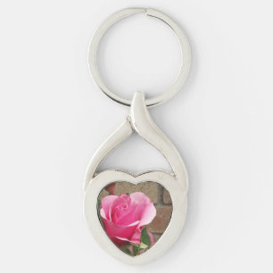 Chaveiro Rosa Rosa Rosa Rosa Rosa ~ Twisted Heart Keychain