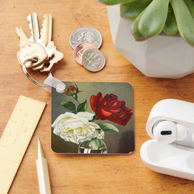 Chaveiro Rosas de Jardim Antigas em um Vaso de Vidro (Mesa)