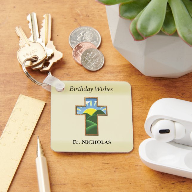 Chaveiro Sacerdote Cruzado de Aniversário Personalizado (Mesa)