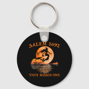 Chaveiro Salem 1692 Eles Perderam Uma Bruxa Andando De Vass