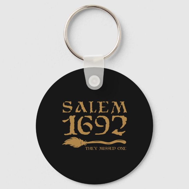 Chaveiro Salem 1692 Perderam Um Bruxo Halloween 8 (Frente)