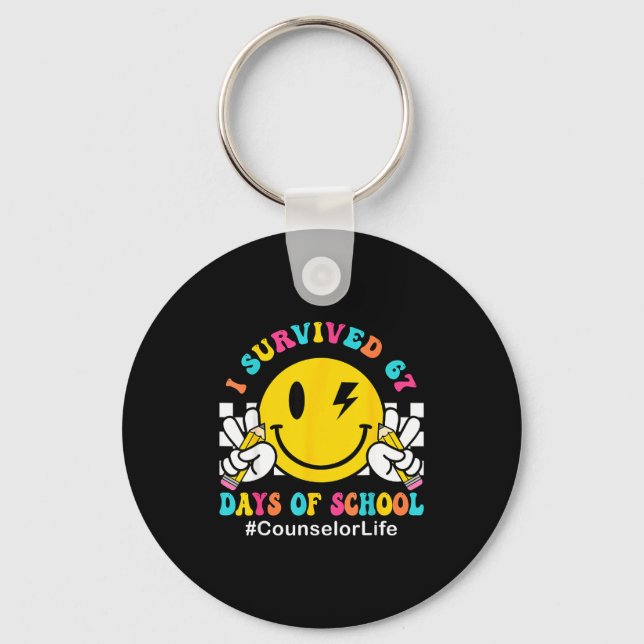 Chaveiro Smile Face I Survived 67 Days Of School Counselor  (Frente)