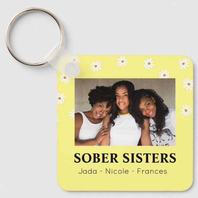 Chaveiro Sober Sisters Cute Custom Name & Date Daisy (Frente)