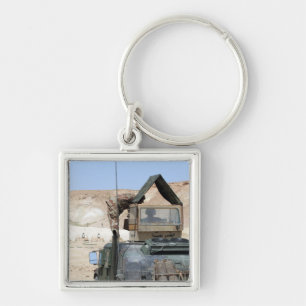 Chaveiro Soldado instrui soldado iraquiano