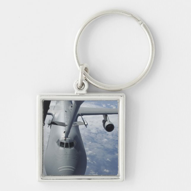 Chaveiro Um KC-10 Extender se prepara para reabastecer um G (Frente)