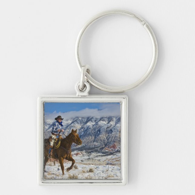 Chaveiro Vaqueiro a Cavalo vestindo Chapas de Couro (Frente)