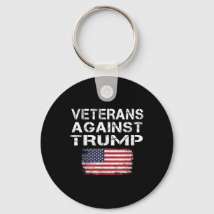 Chaveiro Veteranos Contra Trump Tee - Vetes Militares Contr