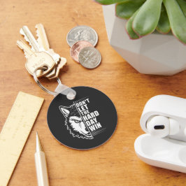 Chaveiro Wolf Don't Let The Hard Day Win Quote Art