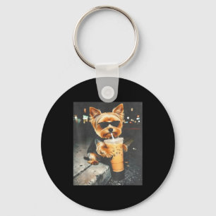 Chaveiro Yorkie engraçado bebendo café gelado meme de cacho
