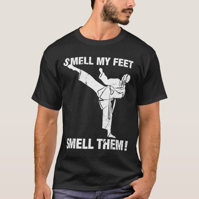 Cheire Meu Cheiro Engraçado Camisa De Karate Dando (Frente)
