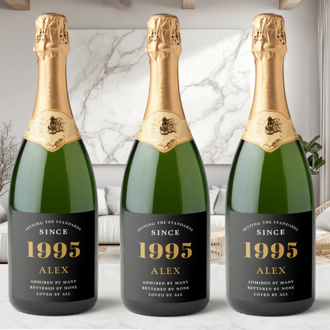 Chic Dourado Elegante Preto do Nome do aniversário (30th birthday Custom sparkling wine labels on 3 bottles in a modern room. )