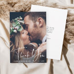 Chic Hand Lettered Weding Obrigado Cartão com foto<br><div class="desc">Cartões de agradecimentos de Script Branco Moderno com Mensagem de Texto Personalizada no Verso. Perfeito para casamentos,  aniversários,  graduações e outros eventos.</div>
