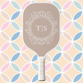 Chic Ornate Circle Monogram Vintage Custom Initial