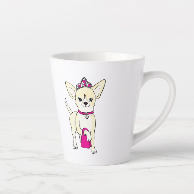 Chihuahua numa caneca de latte de tiara (Direita)