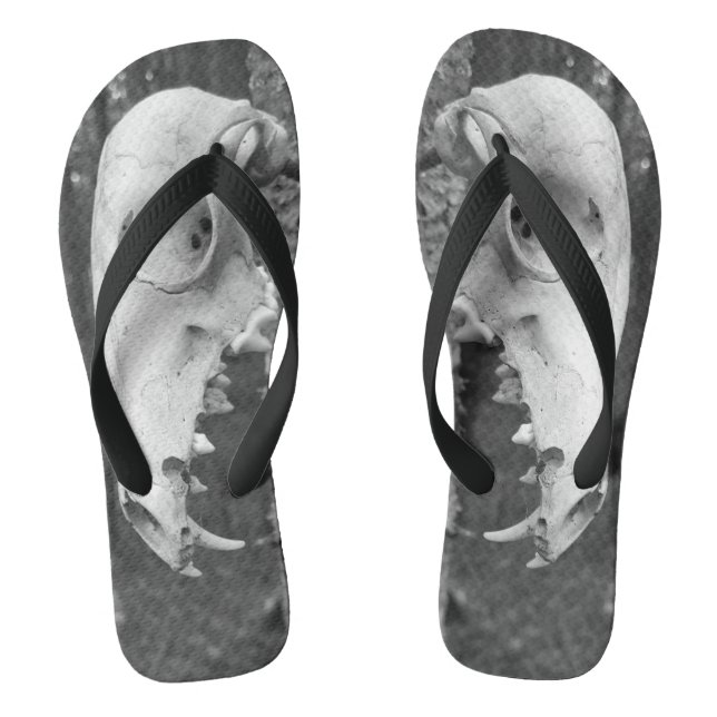 Chinelo de dedo adulto com desenho de caveira (Pé da cama)