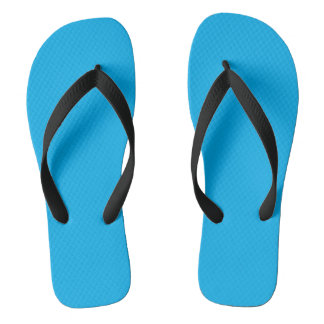 chinelos azul brilhante com tiras pretas