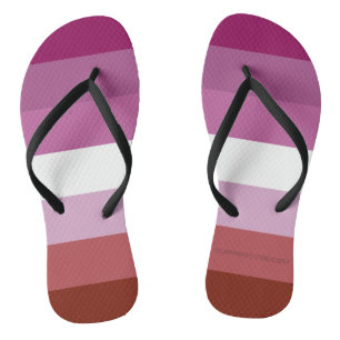 Chinelos bandeira do orgulho lésbico feminino da SlipperyJo