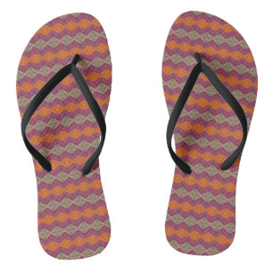 Chinelos bege roxo design, geométrico