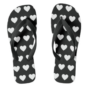 Chinelos Bonitos corações preto e branco impressos