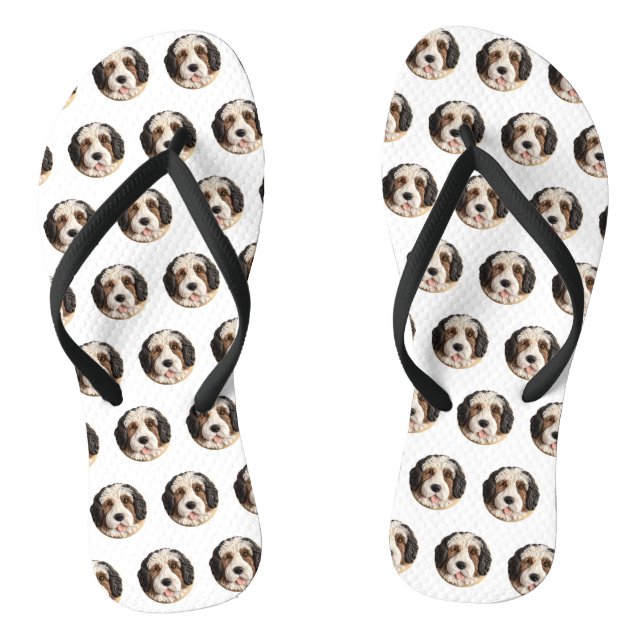 Chinelos Cão Bernedoodle 3D Inspirado (Pé da cama)