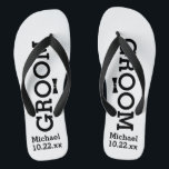 Chinelos Casamento personalizado do noivo - cores feitas<br><div class="desc">Comemore sua celebração do dia do casamento no conforto com estes chinelos personalizados. Personalize com a data do nome e do casamento do noivo. O fundo é branco, porém você pode mudar a cor clicando Customize a. Combine suas cores do casamento a estes chinelos. Devido ao texto preto você precisará...</div>