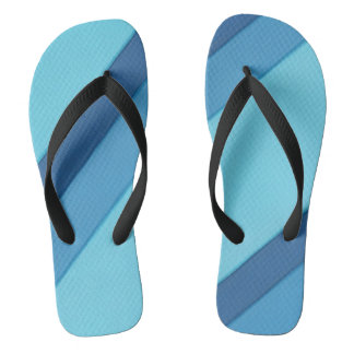 Chinelos com Listras Diagonais em Tons de Azul