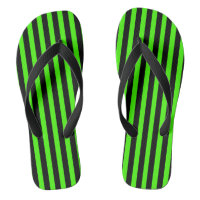 Chinelos com risca verde e preta
