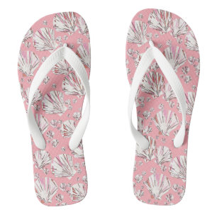 Chinelos Coral, conchas de mar brancas e rosadas, fundo ros