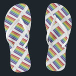 Chinelos de Casamento com Gay de Orgulho de Bolo d<br><div class="desc">Flip-flops apresenta uma ilustração original de uma fatia de bolo de casamento da camada arco-íris. Faz um favor de casamento único!</div>