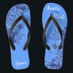 Chinelos de Casamento de Padrão Floral Azul Elegan<br><div class="desc">Apresentando a ilustração do padrão floral no fundo azul, esses chinelos elegantes são um presente memorável para membros festas de casamento: noiva, damas de honra, mãe/tia da noiva, madrinha de casamento... Eles adicionarão uma dose de na moda de brilho ao seu dia de casamento, festa de solteira ou outra celebração....</div>