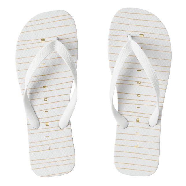 Chinelos de liminalidade da Poeta Adiela Akoo (Pé da cama)