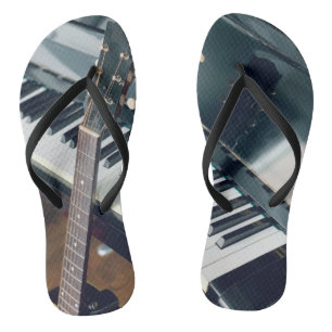 Chinelos Design de Piano bonito