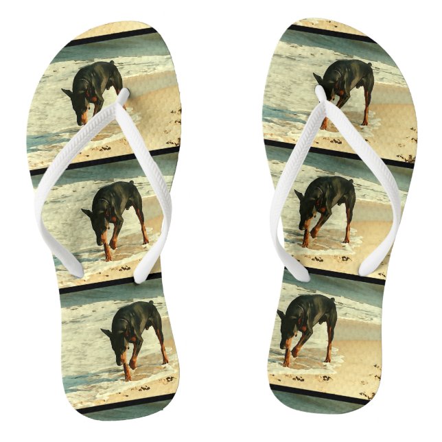 Chinelos Doberman na imagem de pintura de praia (Pé da cama)