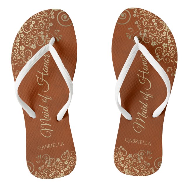 Chinelos Dourado lugar no casamento da Madrinha de casament (Pé da cama)