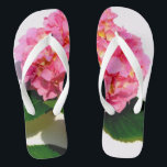 Chinelos Flor rosa rosa rosa-rosa Hydrangea rosa<br><div class="desc">"Uma fotografia cativante de uma hidrelétrica romântica rosa dos meus jardins,  capturando suas pétalas luxuosas e delicadas e as matizes ricas e reais que evocam um senso de mistério e paixão."</div>