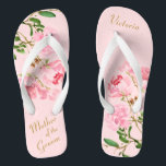 Chinelos Flores Cor-de-Rosa Botânica Mãe do Noivo Casamento<br><div class="desc">Essas sandalias personalizadas Pink Floral Botanical Mother of the Groom Wedding apresentam um design estético elegante de pintura em aquarela de flores de peônia rosa. As belas sandalias são um presente memorável para os membros da festa de casamento: noiva, damas de honra, mãe da noiva, madrinha... Elas vão adicionar uma...</div>
