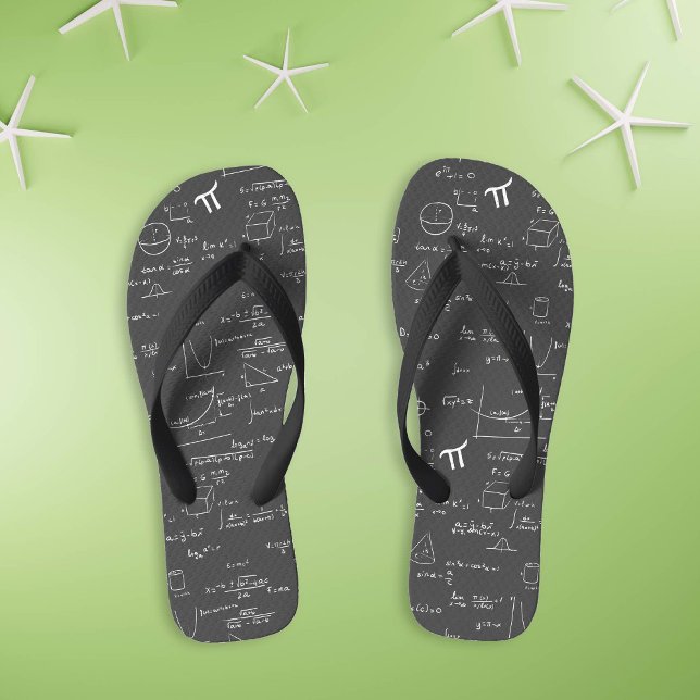 Chinelos Gráficos de Fórmula Matemática Escrita em Branco P (Black White Hand Written Math Formula Graphics Flip Flops by Kinda Cute by Patricia Alvarez)
