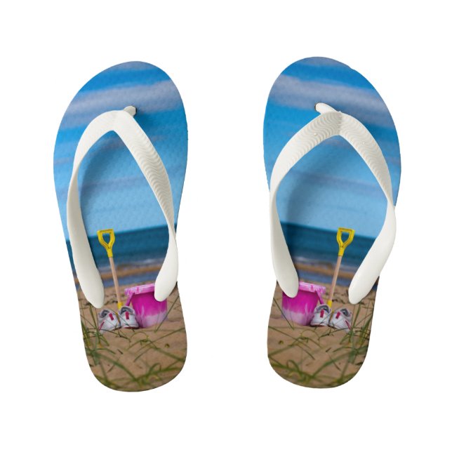 Chinelos Infantis Balde e Espada em Dornoch Beach (Pé da cama)