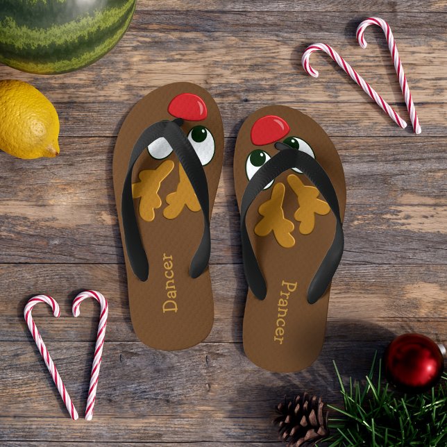 Chinelos Infantis Boys Reindeer Personalizou o Natal em julho (Dashing through the sand in a pair of cute Christmas in July Reindeer Flip Flops. Just add your name)