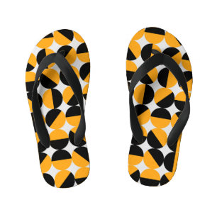 Chinelos Infantis estilo anos setenta, meio círculo geométrico.