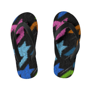 Chinelos Infantis Mentira: imitação de canvas ruins.