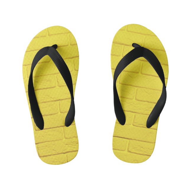 Chinelos Infantis parede de tijolo amarelo (Pé da cama)