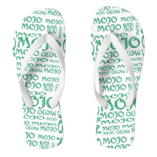 Chinelos largos brancos