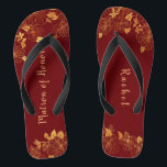 Chinelos Matrimônio do Honor Dark Burgundy Dourado Padrão d<br><div class="desc">Esta maravilhosa e escura matriz de folhagem dourada de chinelos de honra tem um fundo burguês escuro que é adornada com um intrincado padrão floral de ouro verde e uma personalizável tipografia moderna. A combinação da burgundia rica com o ouro shimmering cria uma estética elegante e luxuosa. É um belo...</div>