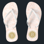 Chinelos Monograma do Damasco Floral Dourado, Rosa e Rosa<br><div class="desc">sandálias de flutuação de sacudir impressas personalizadas com uma cor damasco floral na moda elegante e o seu monograma personalizado ou outro texto em círculo. Clique em Personalizar para alterar as fontes e cores do texto ou adicionar suas próprias imagens para criar uma única design!</div>