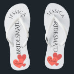 Chinelos Noiva da equipe do casamento de praia | da dama de<br><div class="desc">Os corações dispersados do falhanço de sacudir do casamento de praia dos corações sandálias personalizados, românticos projetam no fundo. Lê a equipe, então noiva, na outra sandália em letras do estilo elegante. A dama de honra é imprimida abaixo do meio em letras elegantes, pretas. Mude para caber membros de partido...</div>
