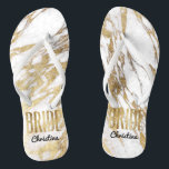 Chinelos Noiva de mármore branca Dourado chique que Wedding<br><div class="desc">O falso elegante, chique, e moderno imprimiu o ouro e os padrões de mármore brancos, chinelos da lembrança da noiva. Este design clássico e sofisticado é perfeito para a noiva elegante, na moda, e à moda. Vestir-los a sua festa de solteira ou a todo o evento do pre-casamento. Todo o...</div>