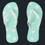 Chinelos Padrão Aqua Mint com Corações Brancos Bonitos<br><div class="desc">NewParkLane - Chinelos,  com um padrão bonito de corações brancos desenhados à mão,  contra um fundo de menta aqua da moda. Verifique se há itens correspondentes nesta coleção. Também disponível em rosa quente e cor-de-rosa esbranquiçado.</div>